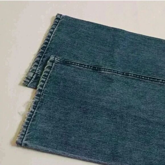 Classic Blue Women's Jeans - Picture 2 of 10